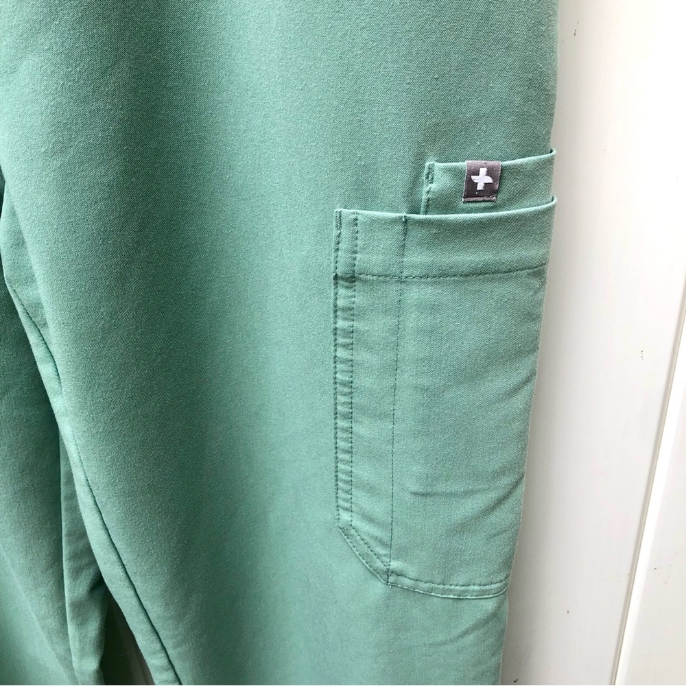FIGS Limited Edition Jade Scrub Casma Top M/Yola Skinny Pant S - Picture 14 of 16